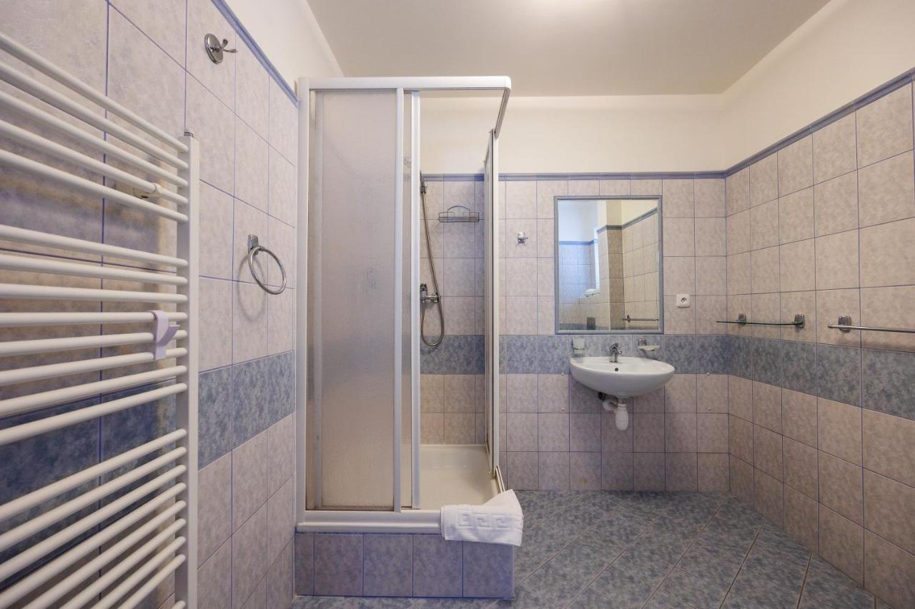 Pension U Golfu Cihelny Karlovy Vary Extérieur photo