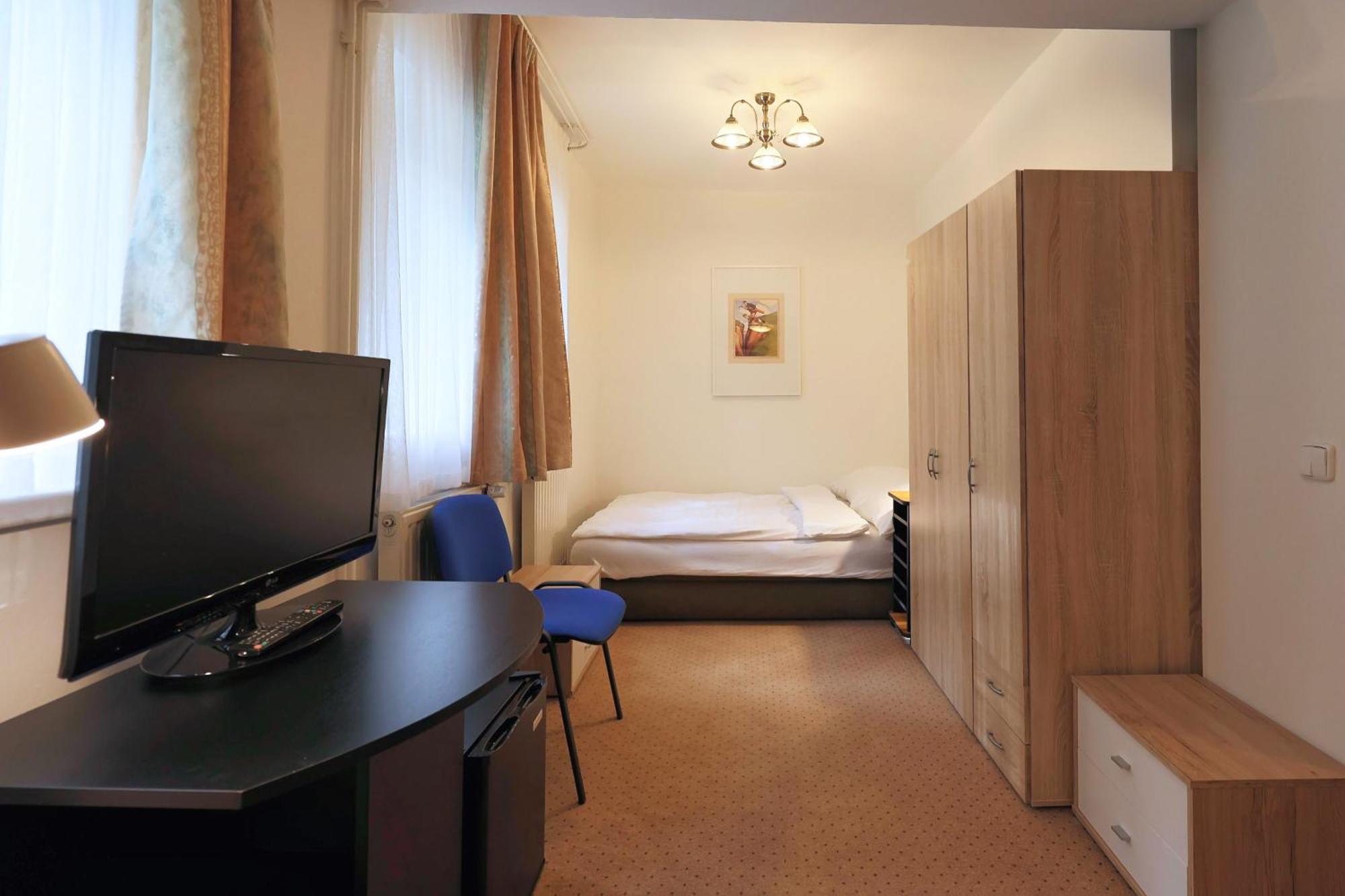 Pension U Golfu Cihelny Karlovy Vary Extérieur photo